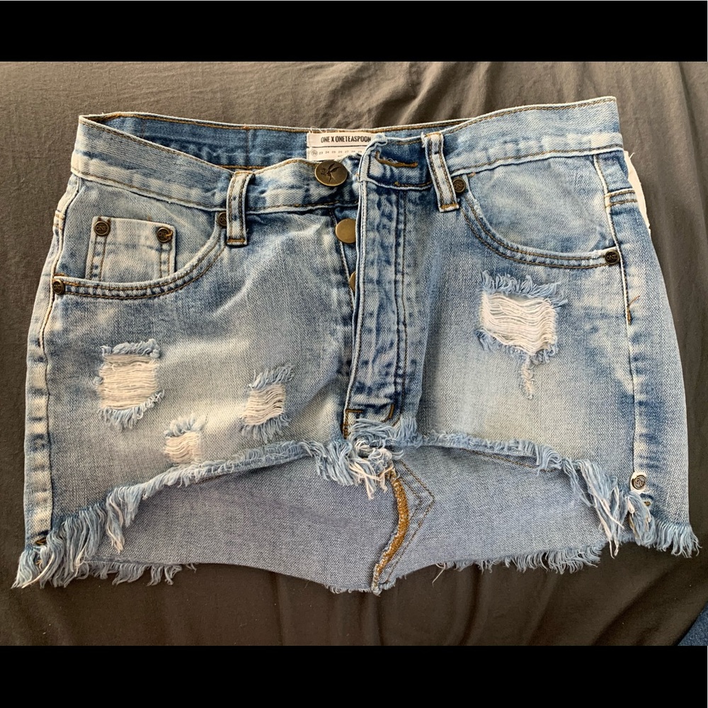 One Teaspoon Mini Skirt!